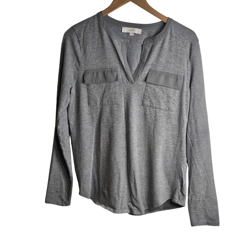 LOFT By Anne Taylor Large Grey Long Sleeve V-neck Medium Weight Shirt